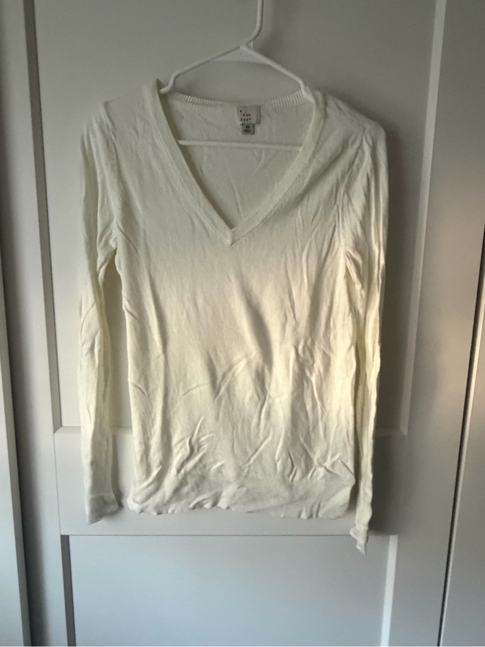 a new day Ivory V-Neck Long Sleeve Sweater - XS cozy fall